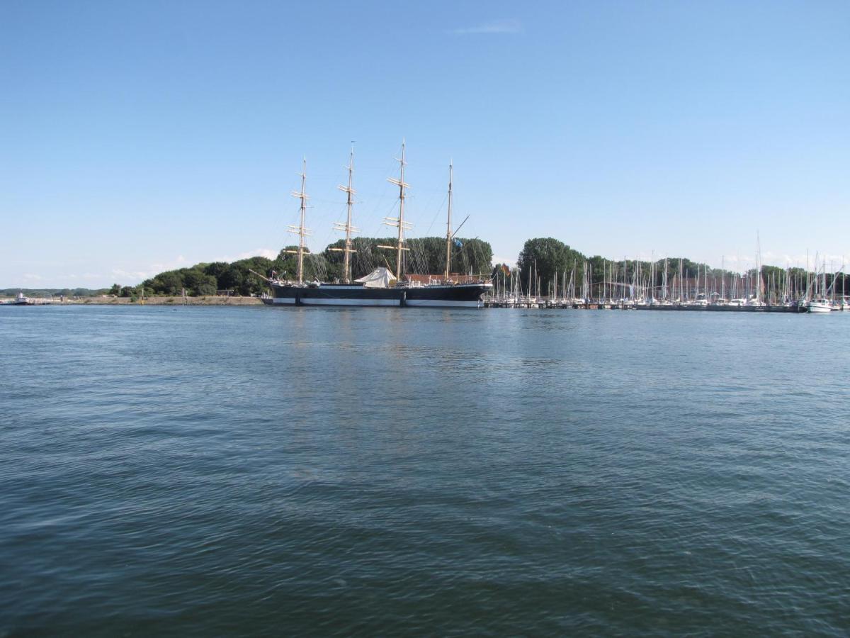 Appartementhaus Martel - Adults Only Lubeck Bagian luar foto